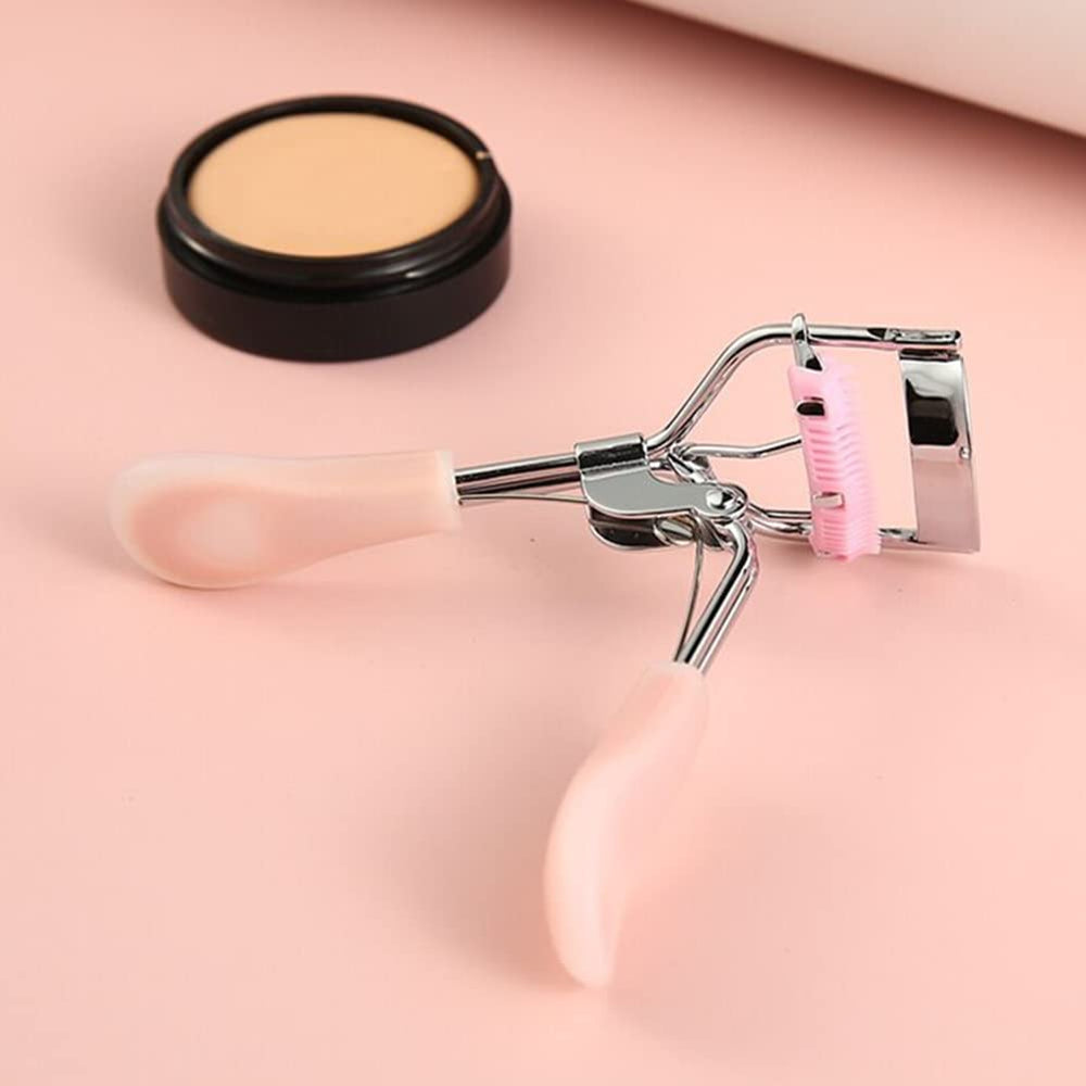 MERVK eyelash curler portable case for travel readiness.