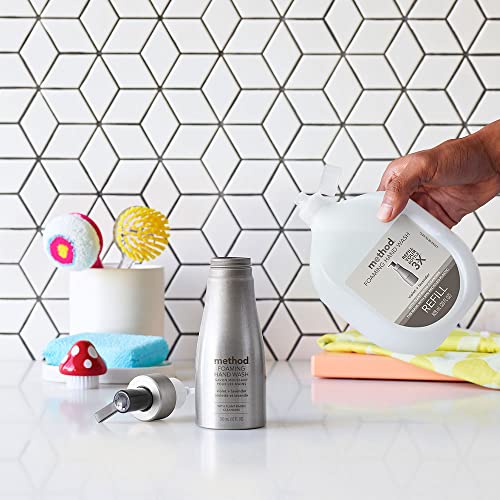 Method packaging made with 50% recycled plastic (PCR) for sustainable choices.