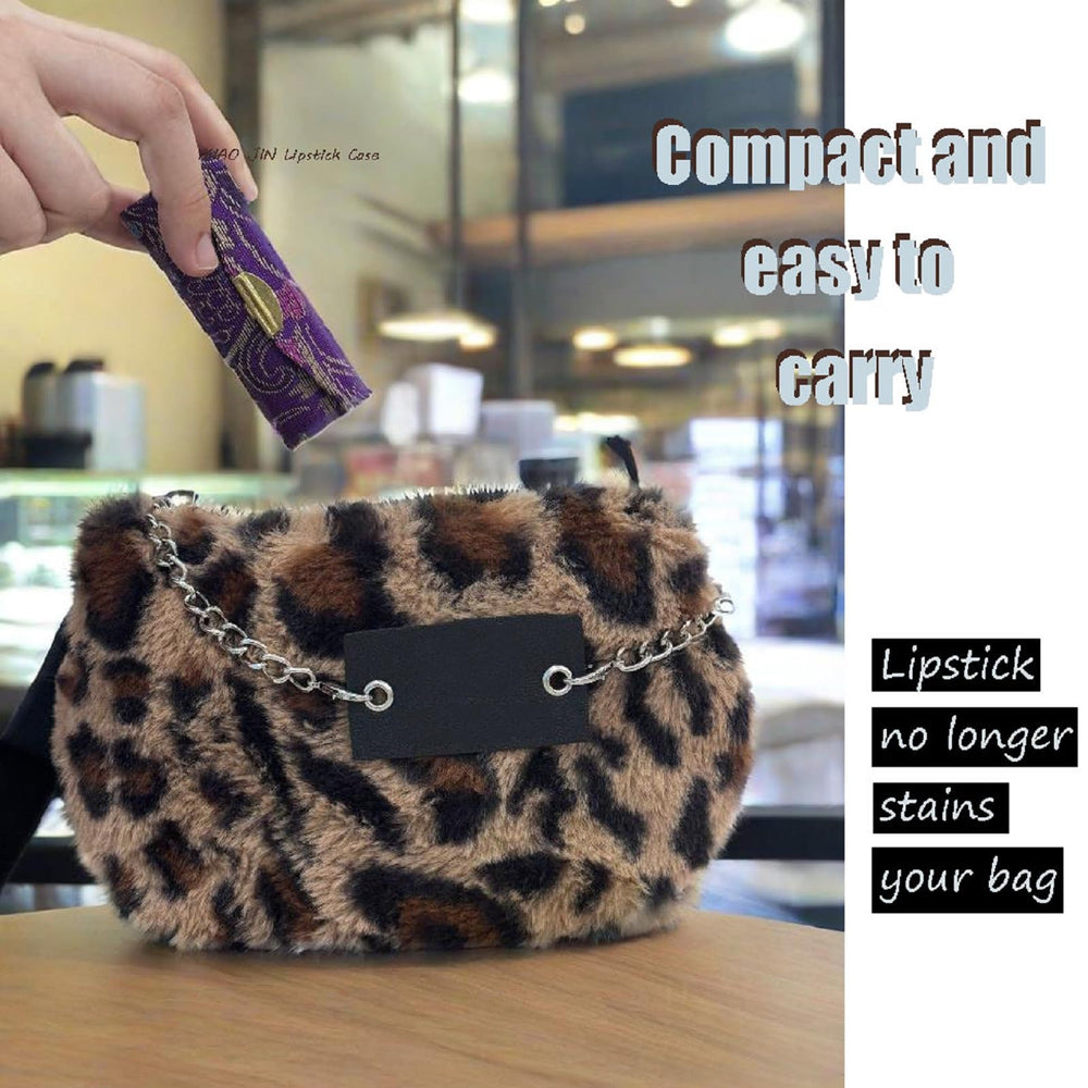 MIAO JIN portable dresser lets you touch up anywhere.