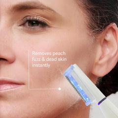Michael Todd Beauty Sonicsmooth Pro+ 16 blades enable thorough exfoliation across the face.