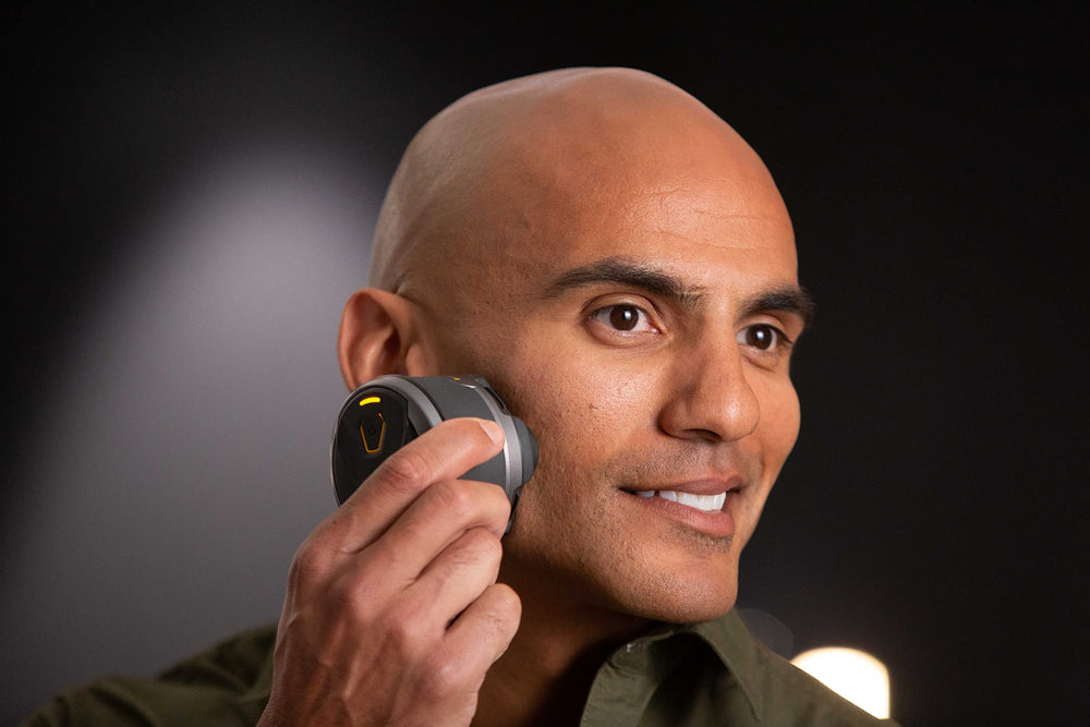 MicroTouch Titanium Head Shaver wet/dry versatility for user preference