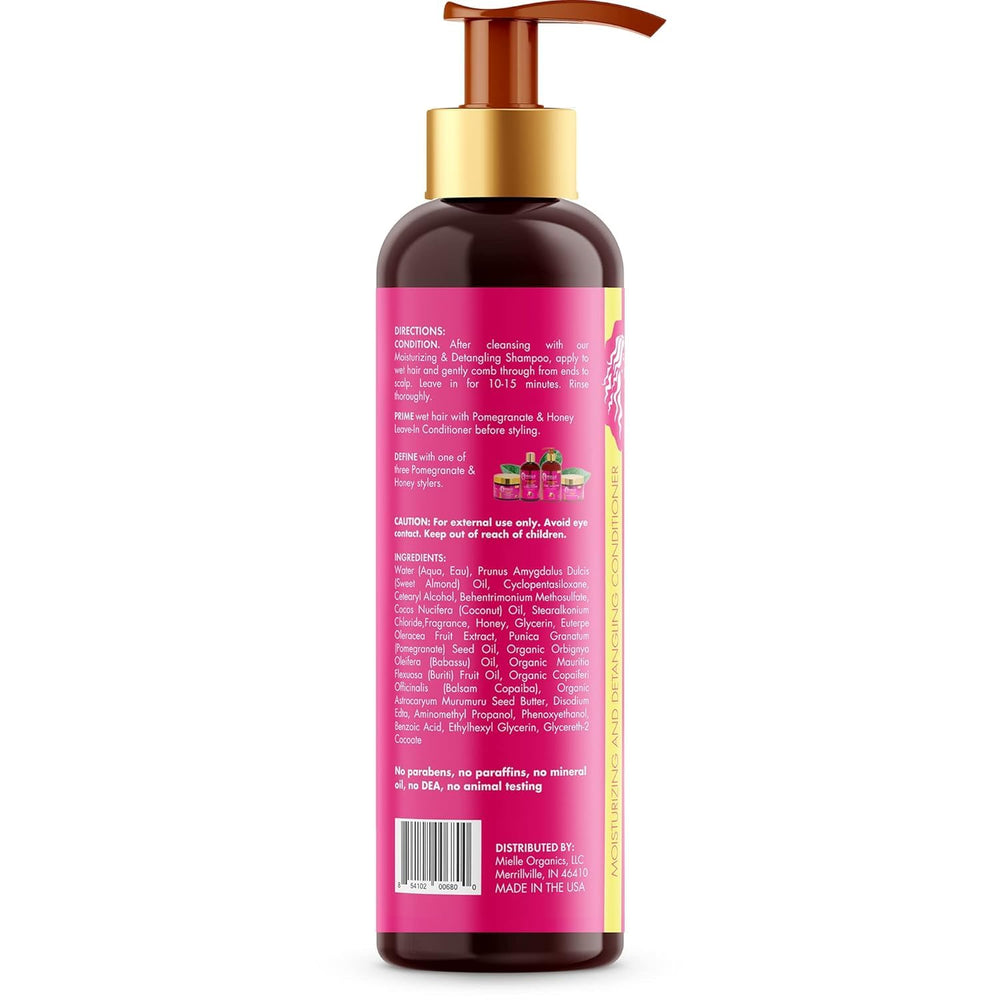 Mielle Organics Pomegranate & Honey shine close-up on curls.