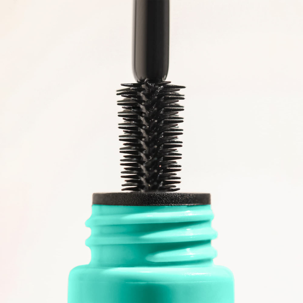 Milani tubing mascara lashes length appearance shows instant extended lashes.