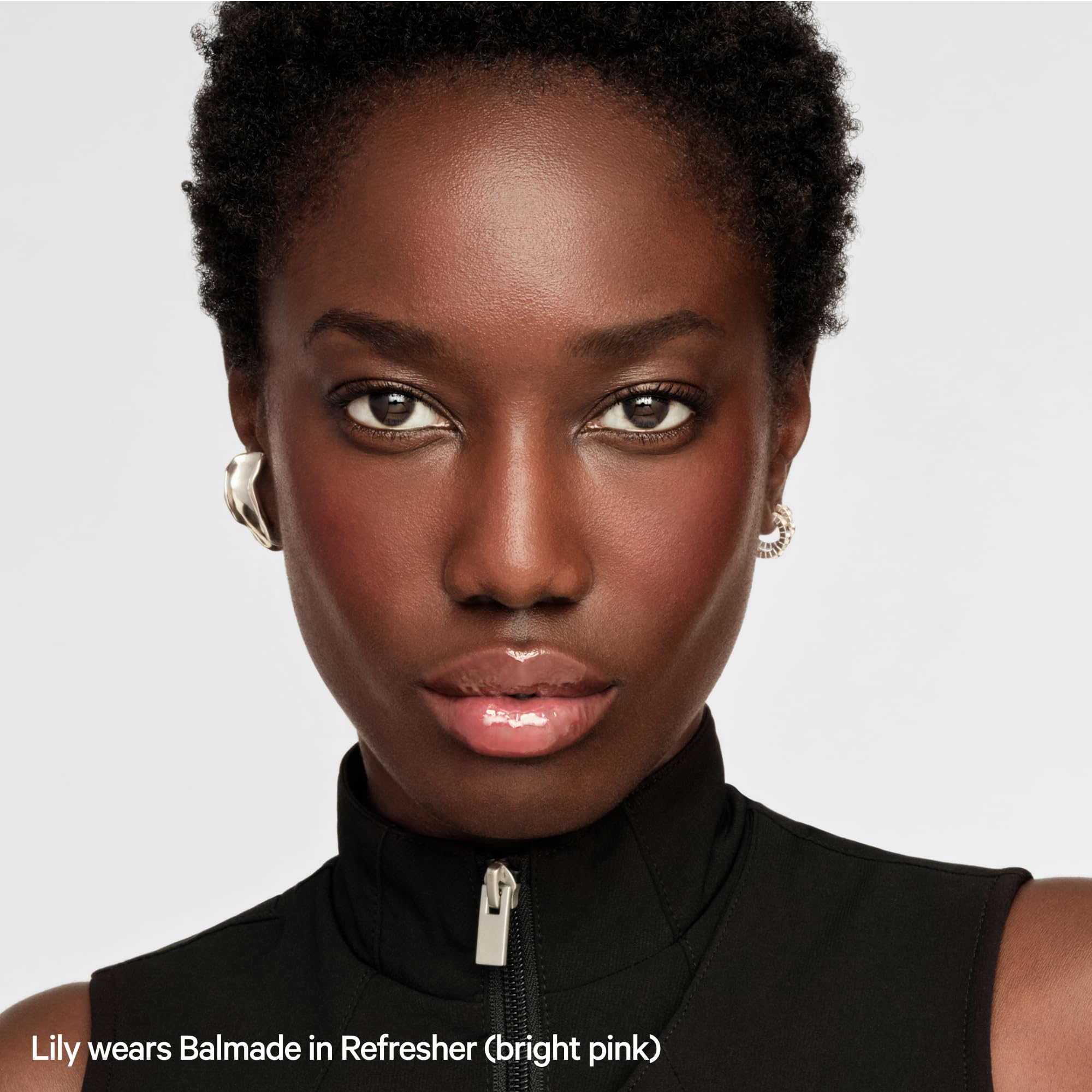 Apply over bare lips for a hydrated tint with easy reapplication.