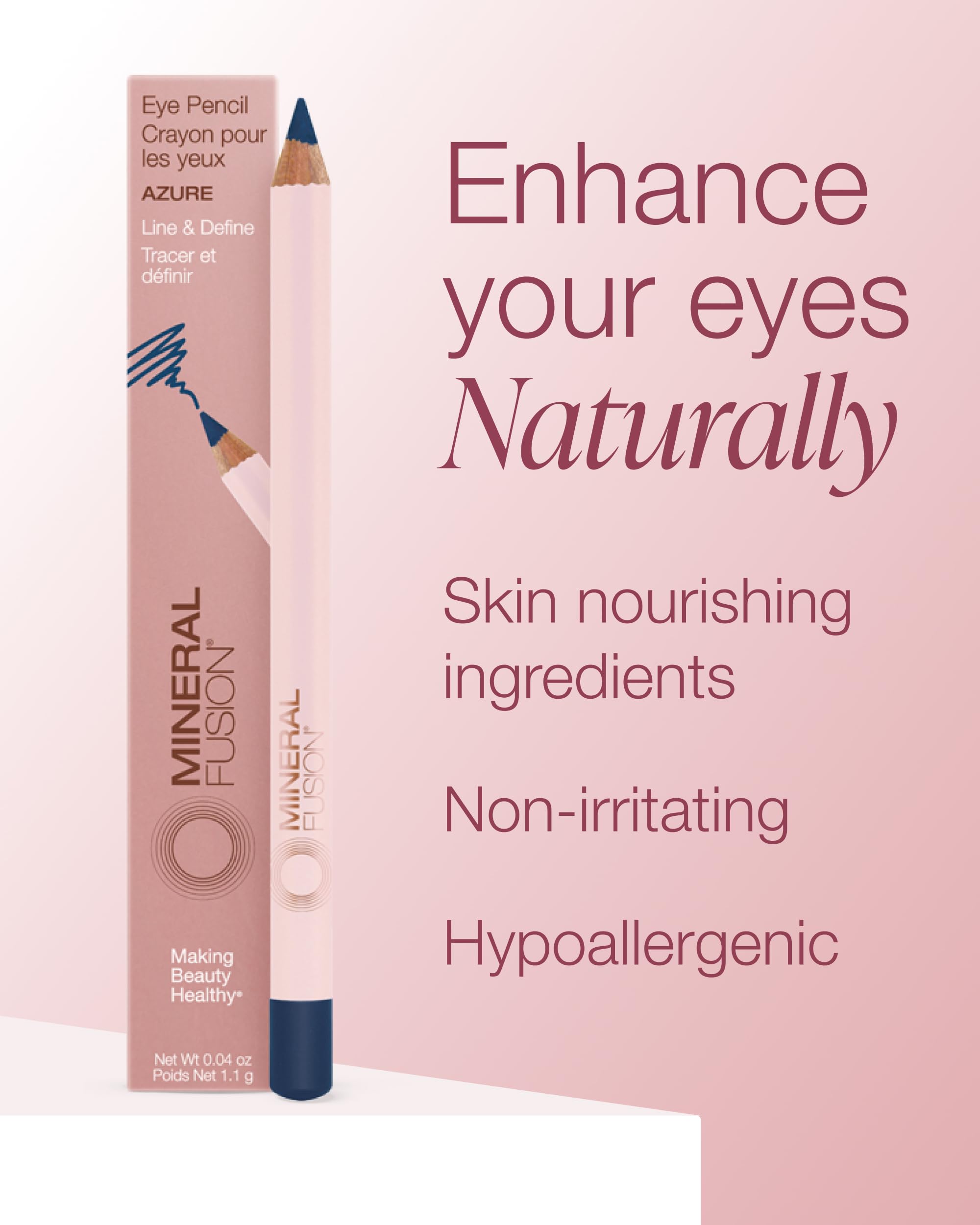 Mineral Fusion Eye Pencil Navy Azure creates soft-smoky looks with one glide