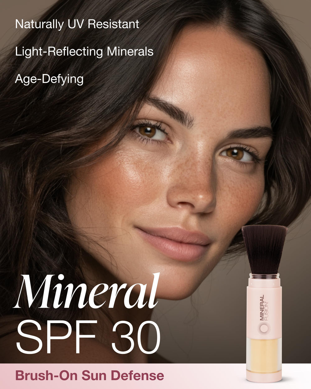 Mineral Fusion SPF 30 powder swatch applying on skin for oil control.