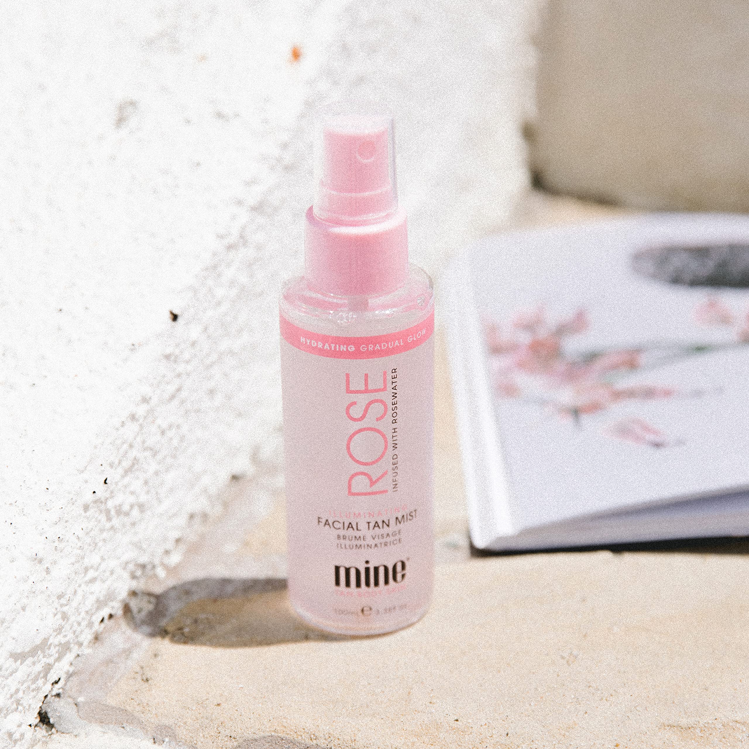 MINETAN ROSE FACE TAN MIST delivers a radiant golden finish without heavy shimmer.