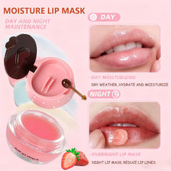 Miniling moisturizing lip balm texture absorbs quickly for lasting moisture.