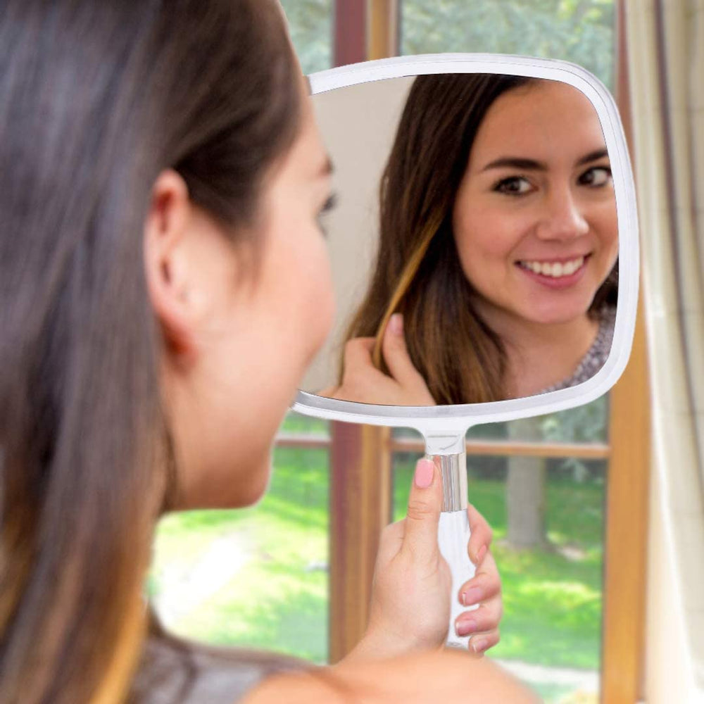 Mirrorvana premium-quality frame demonstrates sturdy build for daily reliability.
