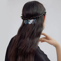 Mistofu barrette close-up showing thick-hair grip and anti-slip design