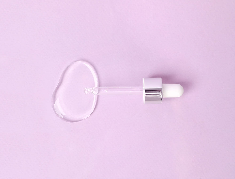 MIZON Collagen 100 ampoule dropper for precise application and deep hydration.