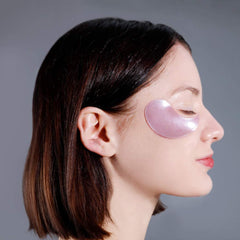 MIZON eye patches placed under the eyes for hydration