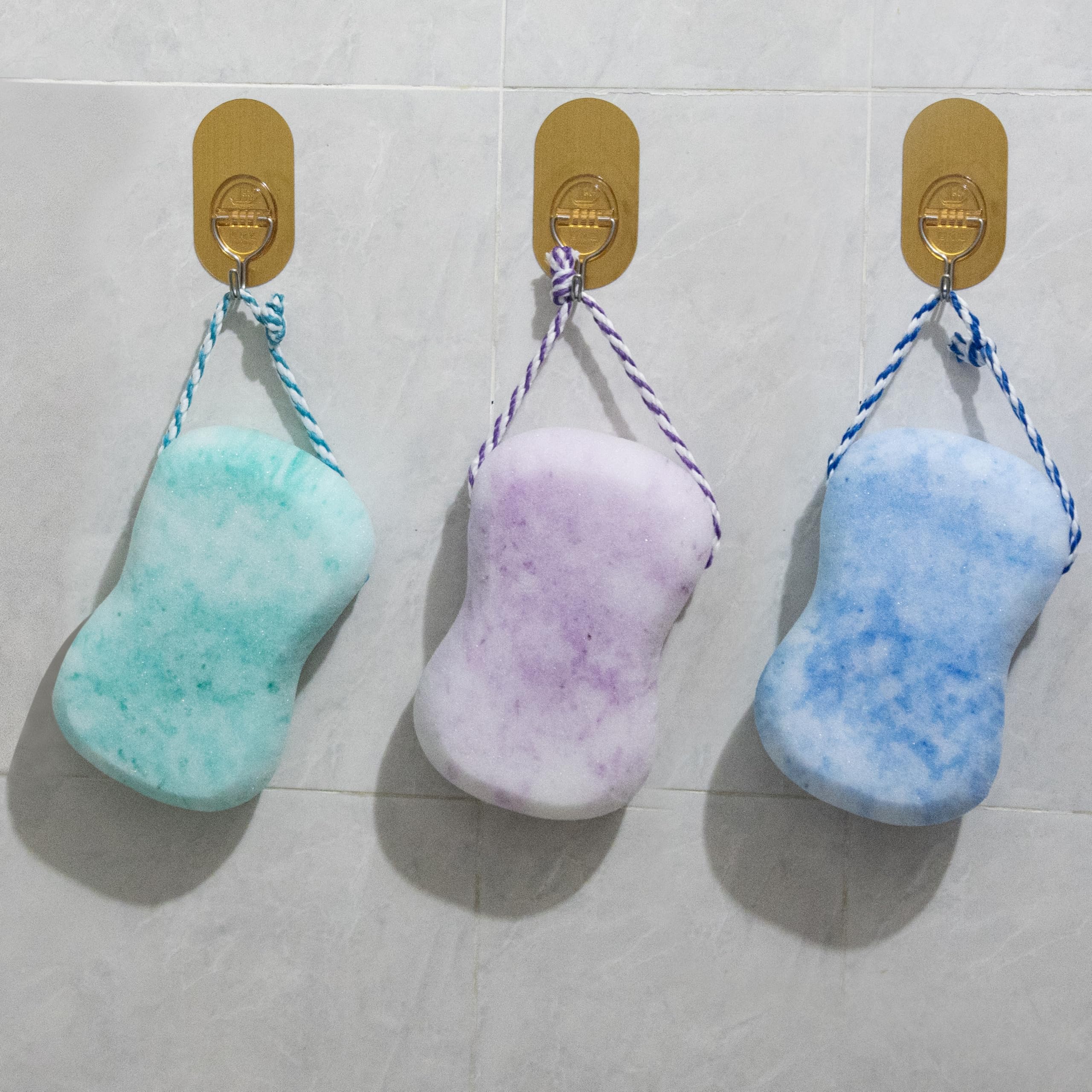 MMGGFQ rich-lather-bath-sponges produce generous foam with less product.