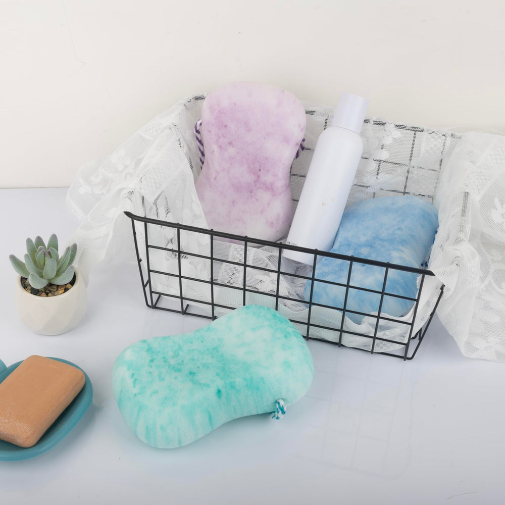 MMGGFQ sponge-hanging-dry shows quick-drying design for tidy, reusable use.