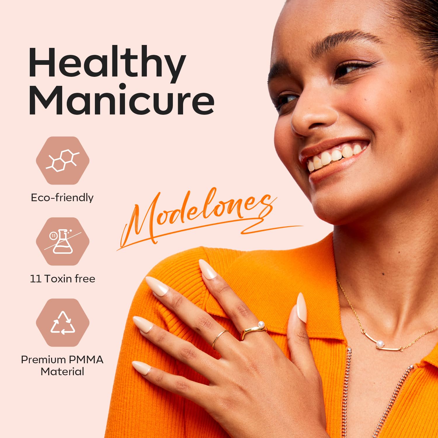 Modelones gift-ready packaging appeals to women seeking a premium kit.