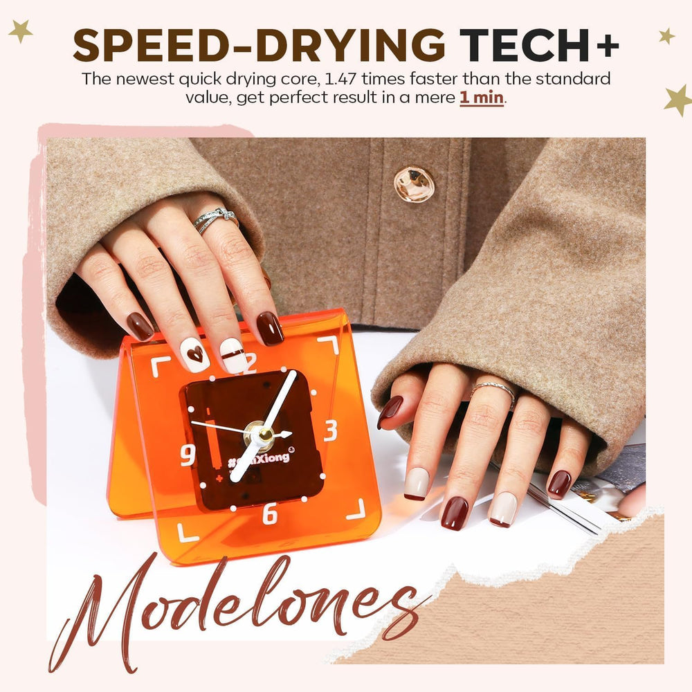 Modelones champagne-gold-glitter close-up highlights festive sparkle on nails