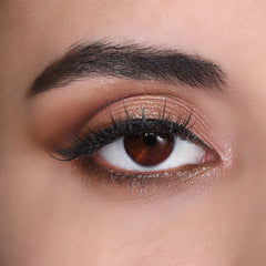 Moira Chroma Light Shadow 005 Sugar Crush creamy glide enables easy blending.