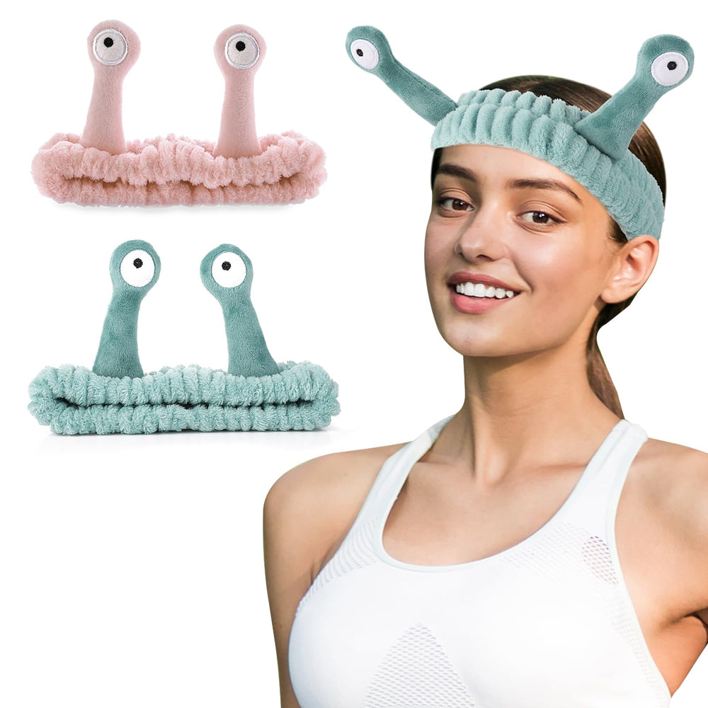 Molain pink headband with palm-snail motif adds charm during skincare.
