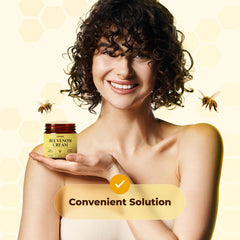 MONIER Bee Venom Cream texture swatch reveals rich, nourishing hydration.
