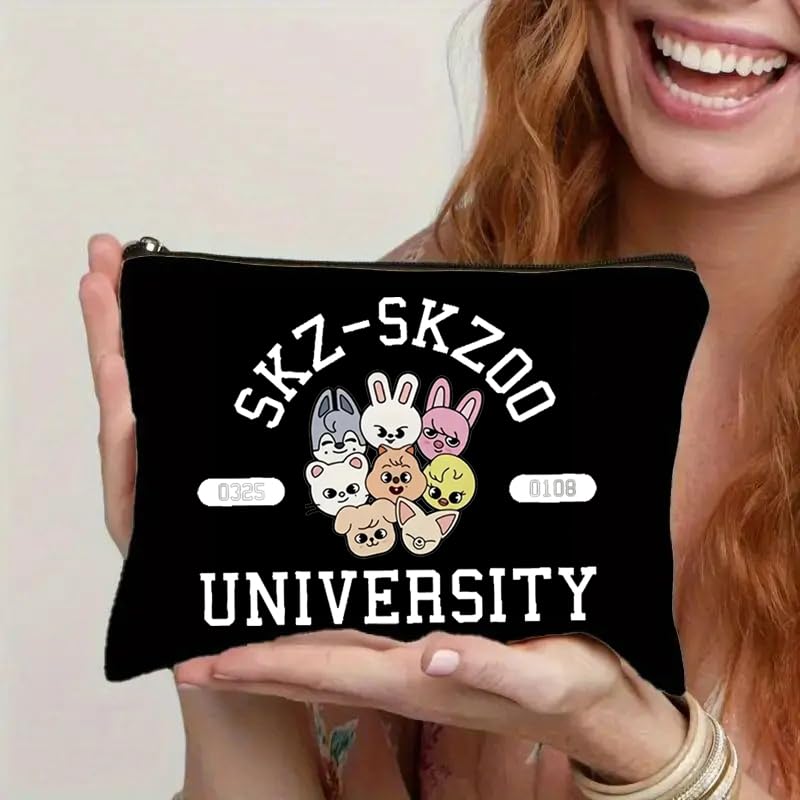 MONNYCAR Stay Fandom makeup bag packaging showing gift-ready set