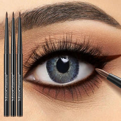 MooGlamor retractable cap indicates easy, break-free gel eyeliner on the go.