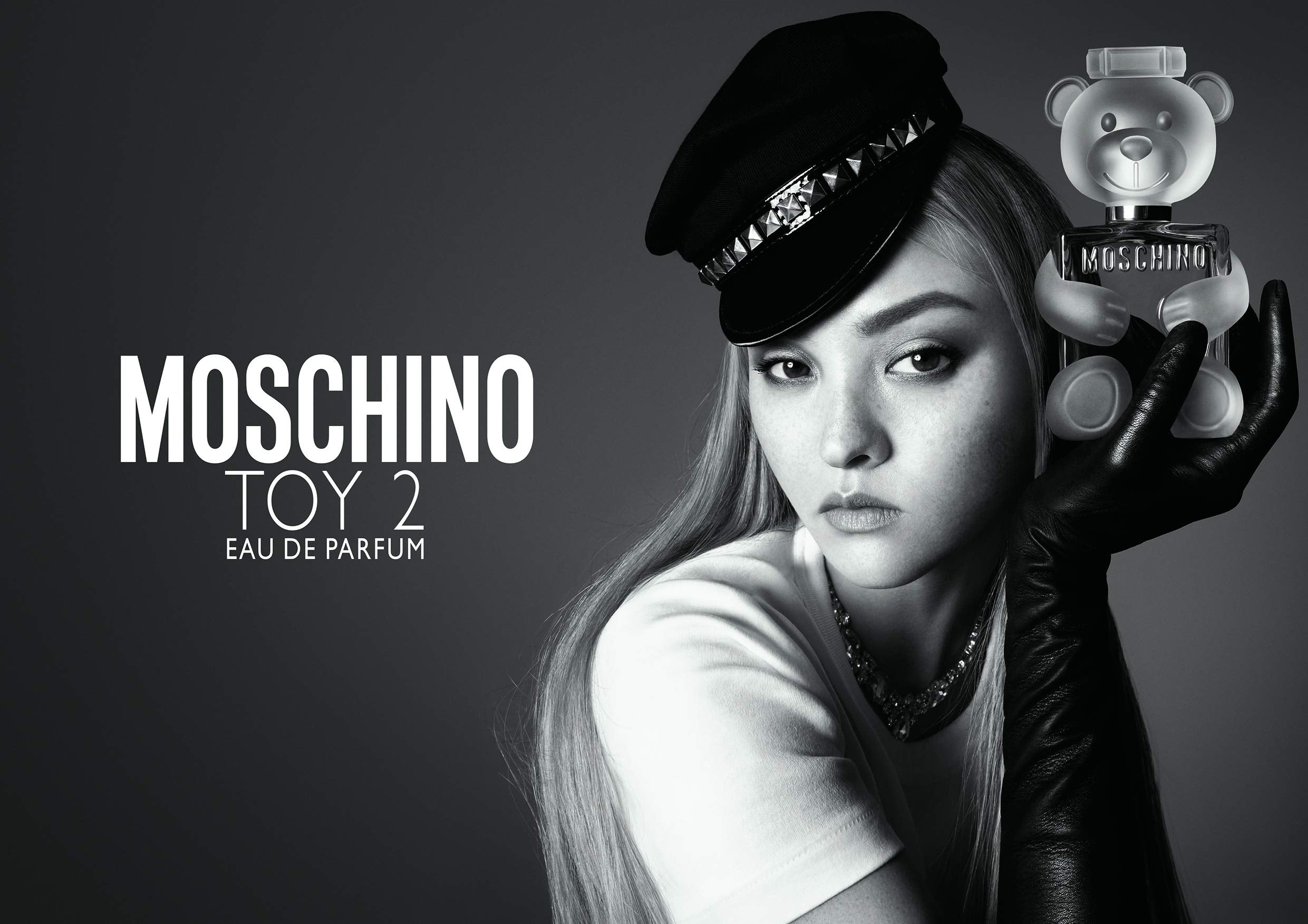 Moschino Toy 2 satin-finish cap offers a refined premium feel for daily wear.