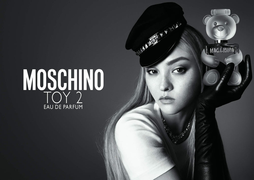 Moschino Toy 2 satin-finish cap offers a refined premium feel for daily wear.