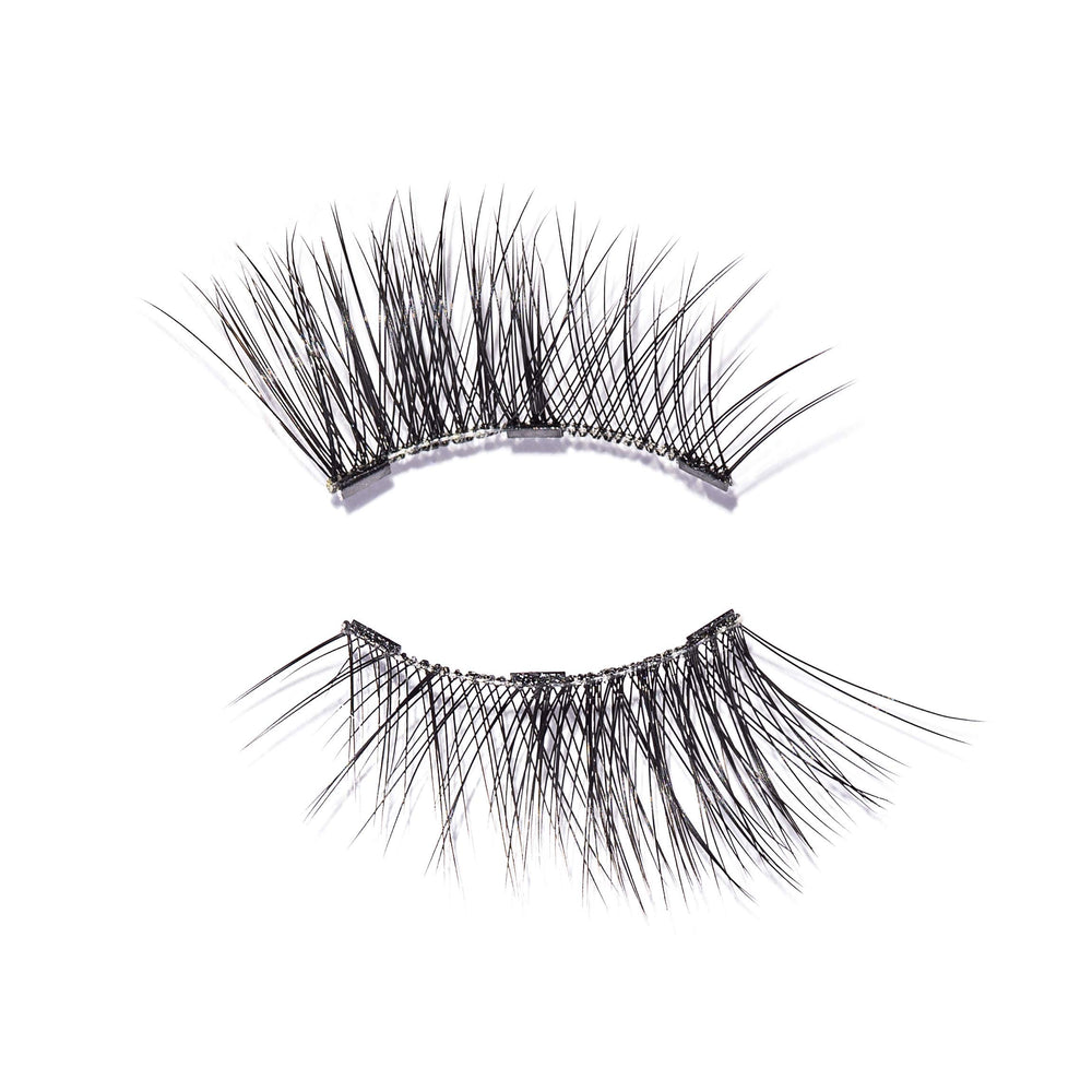 MoxieLash magnetic eyeliner closeup highlighting quick, glue-free application