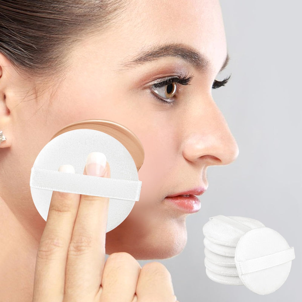 Mozeat Lens compact face and body puff ideal for quick powder touch-ups