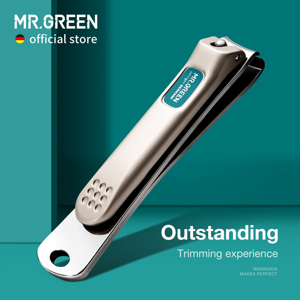 MR.GREEN Nail Clippers Curved Blades blade-detail highlights the German Seiko sharpened edge.