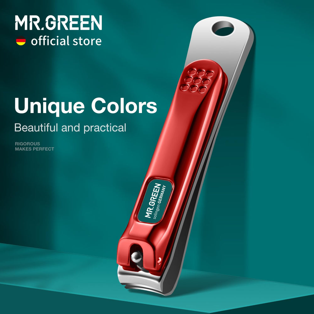 MR.GREEN nail clippers ergonomic tail base supports comfortable one-handed use.