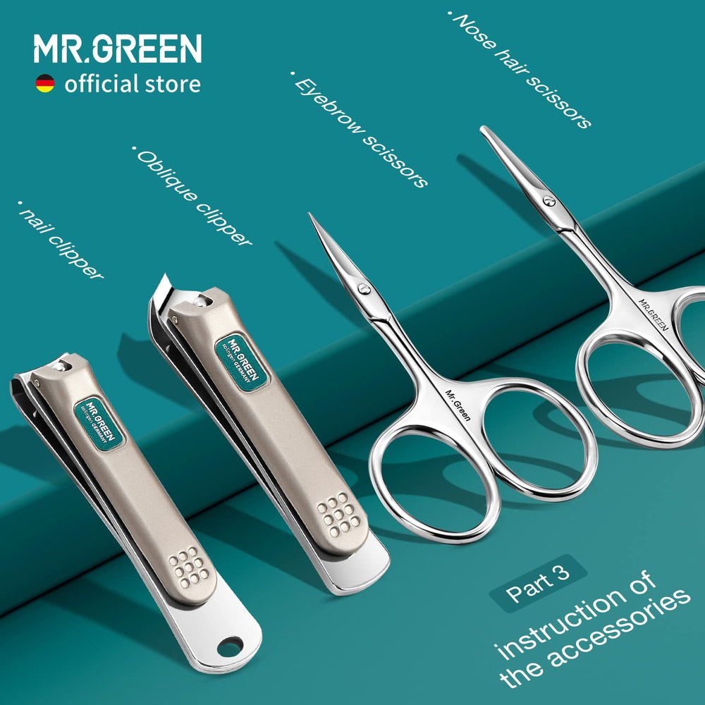 MR.GREEN manicure set in a stylish leather case makes a thoughtful gift.