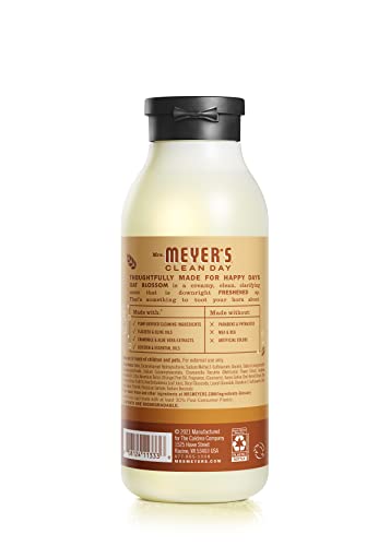 Creamy lather from Mrs. Meyer’s Clean Day body wash in use