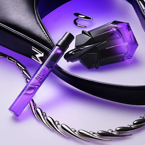 Mugler Alien Extraintense vanilla-note close-up emphasizes warm, addictive vanilla accord.