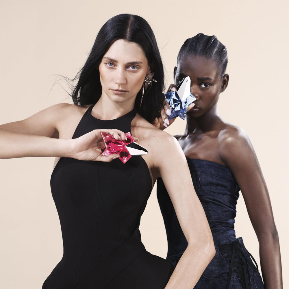 Mugler Angel Nova with Damascena rose accents reflects the romantic rose notes.
