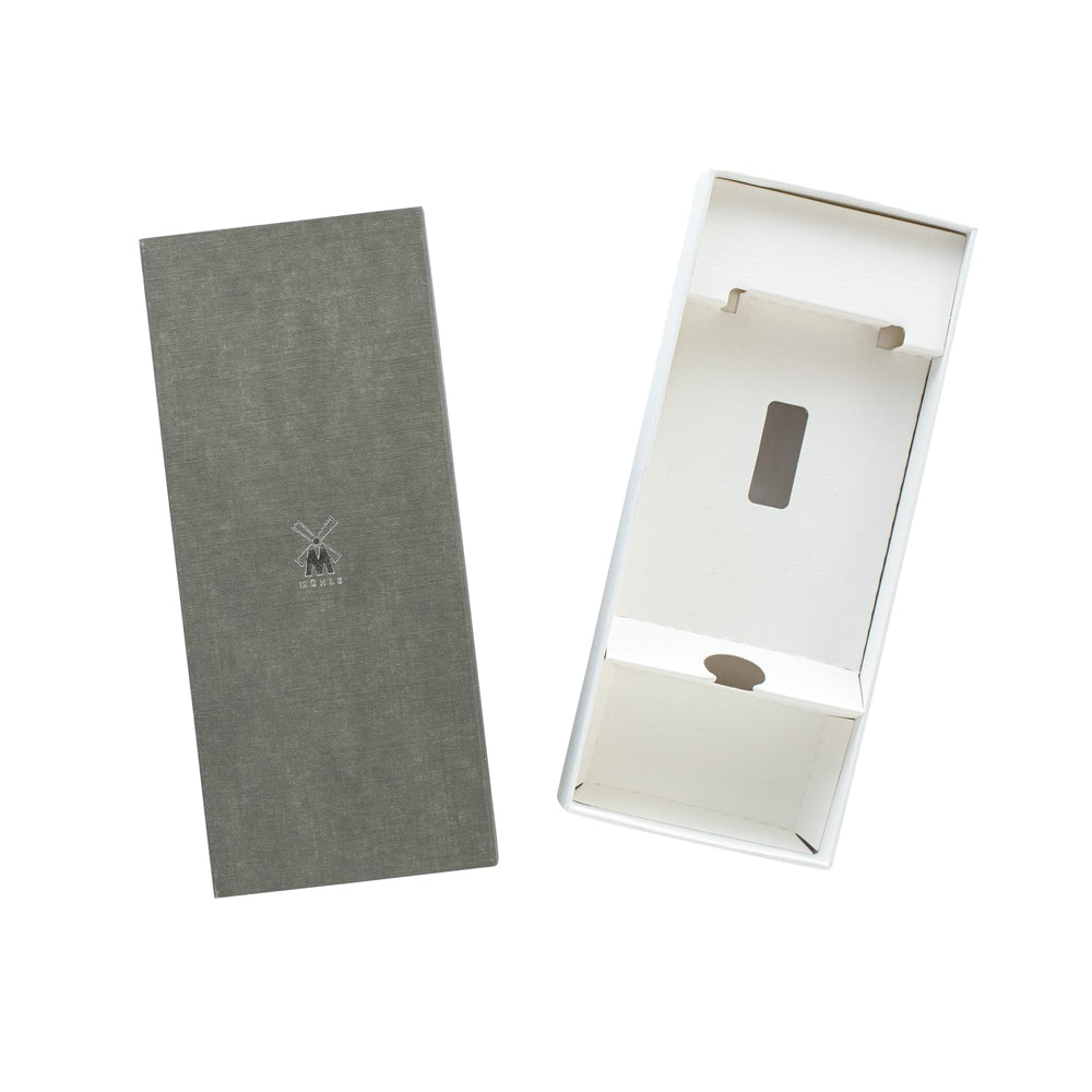 MÜHLE Traditional R89 packaging emphasizes plastic-free design and sustainability.