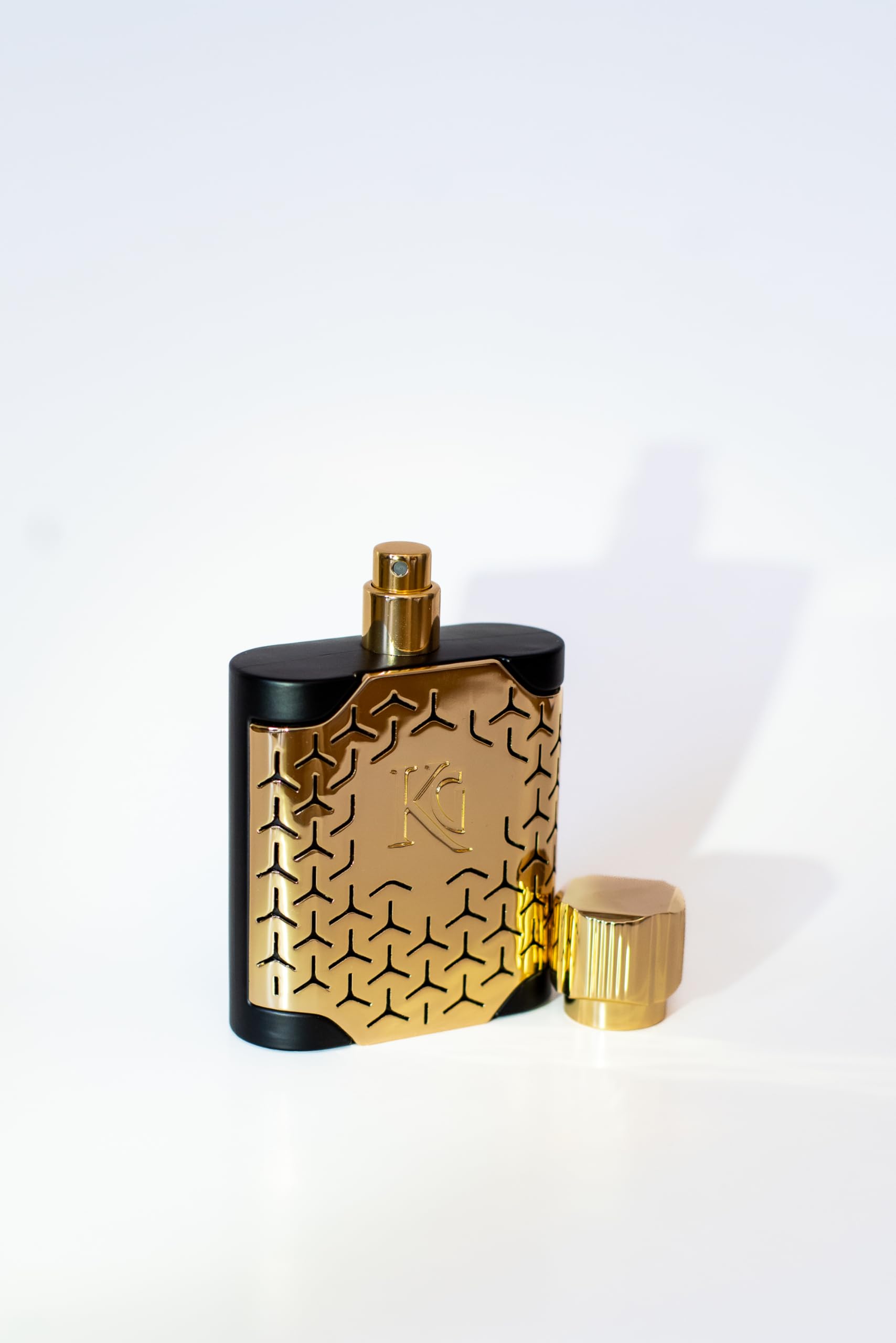 Murcielago Kidd G Cologne branded packaging emphasizes gift-ready presentation for premium gifting