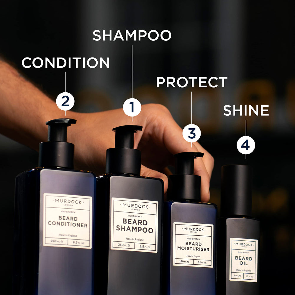 Murdock London clean ingredients image focusing aloe and sunflower oil for clean finish.