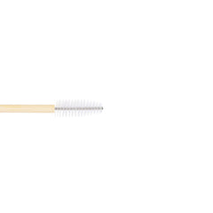 MyAoKuE-UP disposable brush wands closeup showing durable bristles for precise lash work.