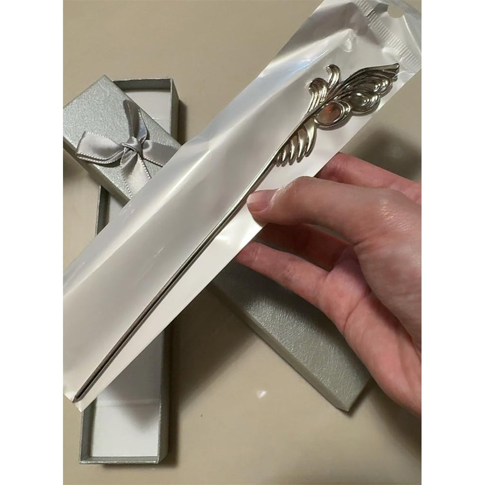 MYAYD cosplay hairpin kit promotes complete accessories for theatrical outfits.