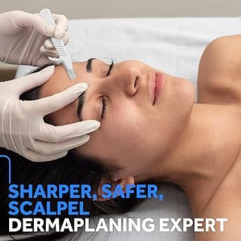 MyMed 14R dermaplane razor edge close-up highlighting precise blade design for dermaplaning
