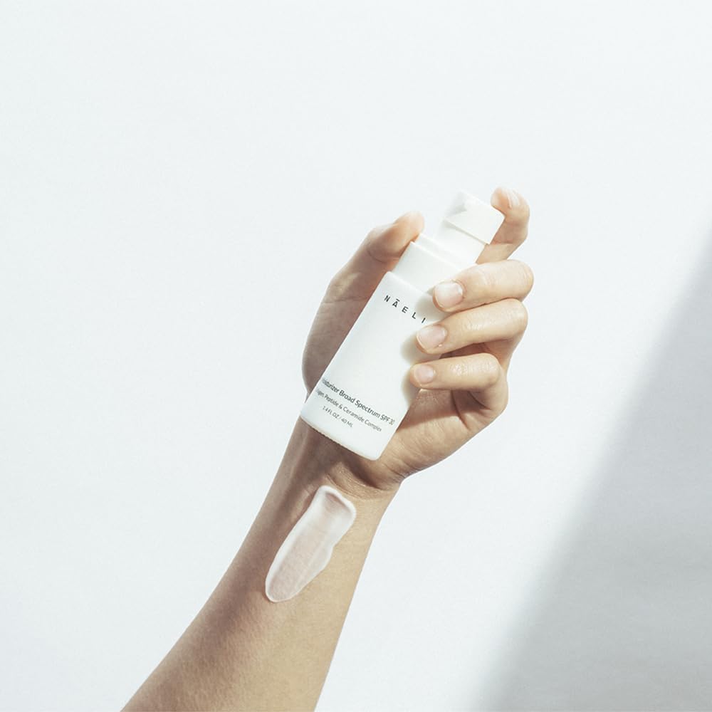 NAELI Face Moisturizer SPF30 application shows quick absorption for smooth, non-greasy skin.
