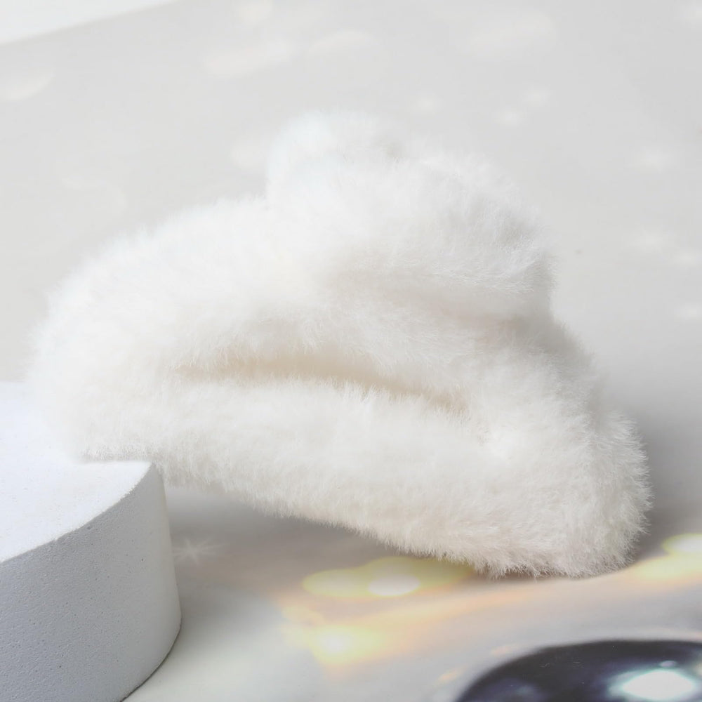 Naibirdr fluffy hair clip closeup-fur showcases plush feel and reliable nonslip grip.
