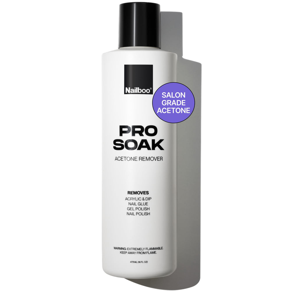Nailboo 100% acetone remover bottle close-up for quick polish removal