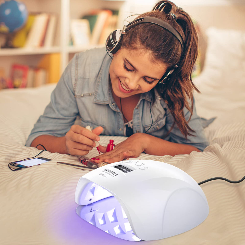 NAILGIRLS 150W lamp side panel illustrates dual light source for versatile curing