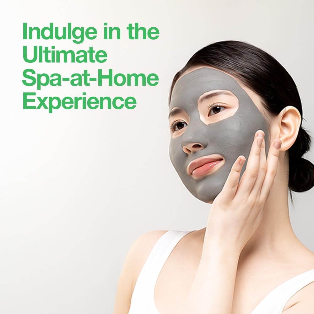 Naisture Charcoal Mint Mud Mask closeup demonstrating pore tightening and oil-control benefits.