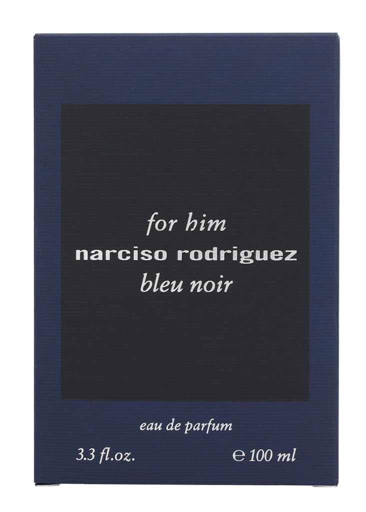 Narciso-Rodriguez Bleu Noir spray application captures bold evening versatility.