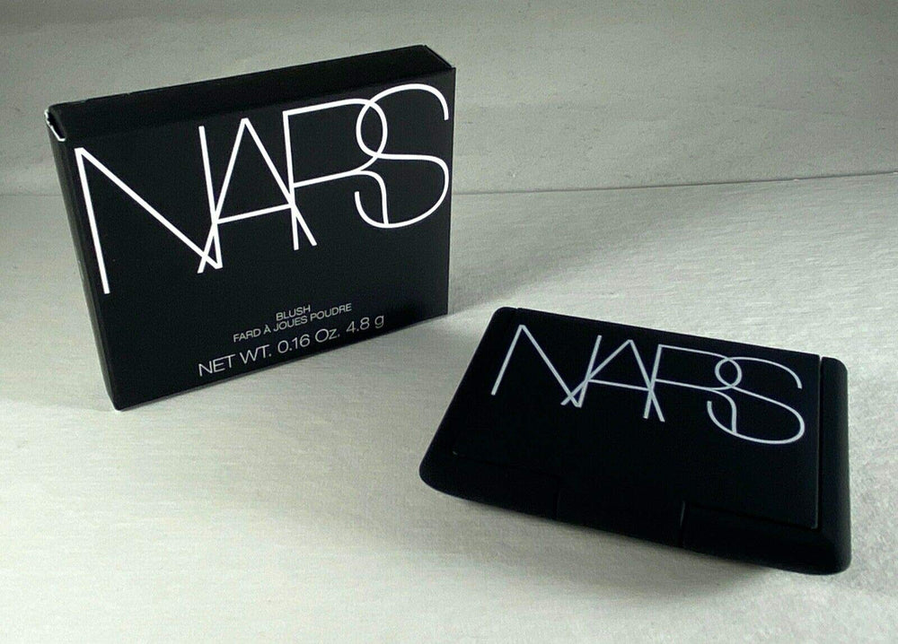 NARS Orgasm close-up highlights golden shimmer particles that catch light beautifully.