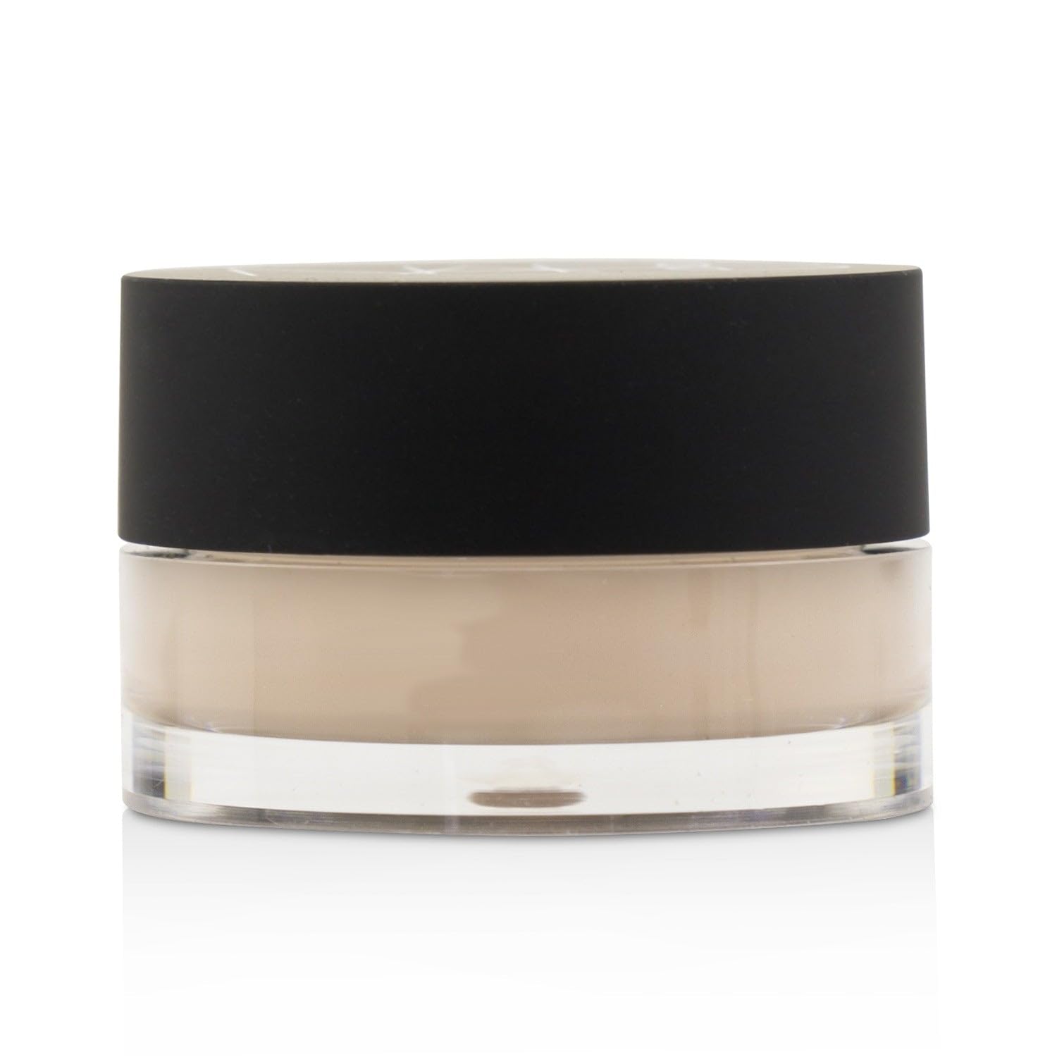 NARS concealer en piel: aplicación que difumina imperfecciones.