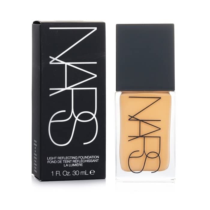 NARS Light Reflecting Foundation M1 Punjab brush swirl showing blend for smoother texture.